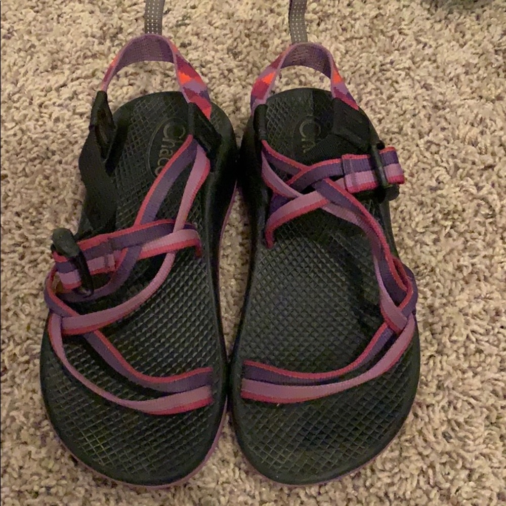 Girls Chacos size 4